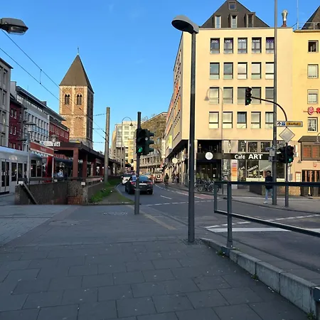 Villa Koeln City *