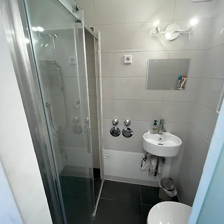 Stylish In Friesenplatz, Heart Of Appartement *