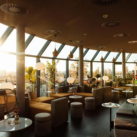 Wasserturm Cologne, Curio Collection By Hilton 4* Kolín nad Rýnem