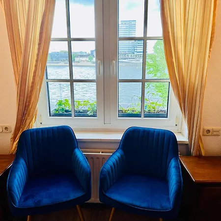 Altstadthotel Hayk Am Rhein 3*