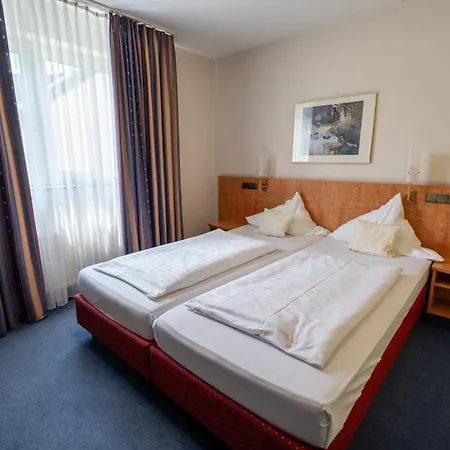 Airport Businesshotel 3*
