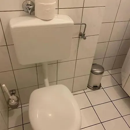 Central 3 Bedroom Apartment, Friesenstr *