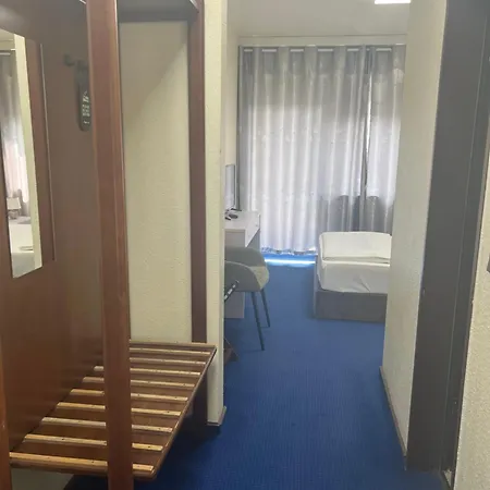 Hotel Am Flughafen 3*