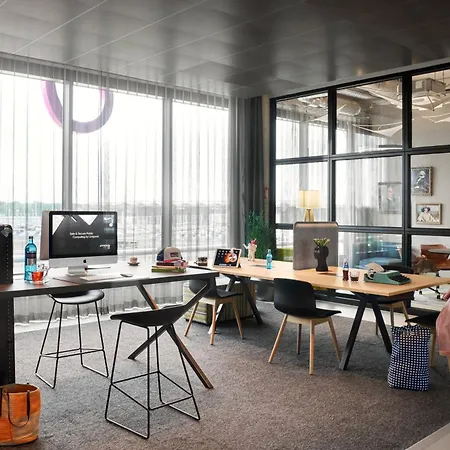 Moxy Bonn Airport Hotel Cologne