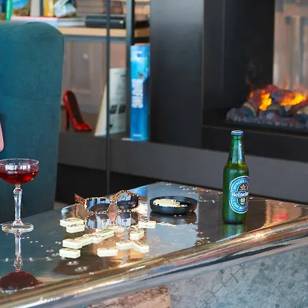 Moxy Bonn Airport 3* Cologne