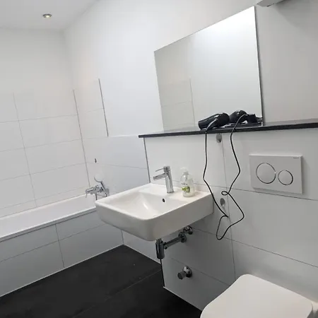 Apartment Beautiful Airportflats Near