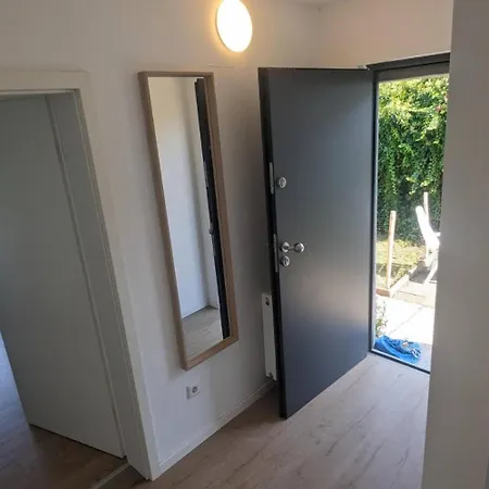 Apartment Beautiful Airportflats Near *