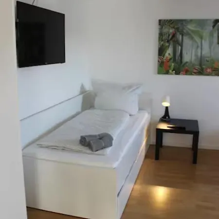 Apartment Beautiful Airportflats Near