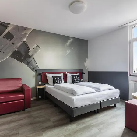 Hotel Smarty Airport - Kontaktloser Self Check-in Kolonia