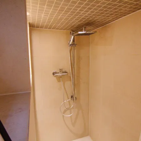 Affittacamere Comfort Hub - - 3 Gaestezimmer Im Eigentumshaus *