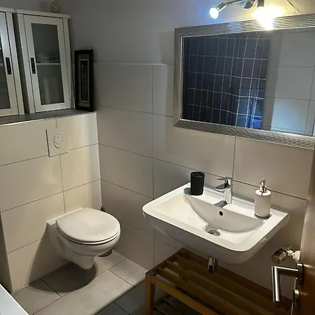 Apartment 4 Min Naehe Von Hbf Und Dom Mit Garten ,balkon & Office Cologne