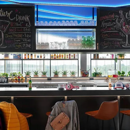 Moxy Bonn Airport Hotel Cologne