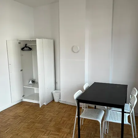 Апартаменты Spacious In Cologne, Near The Cathedral *