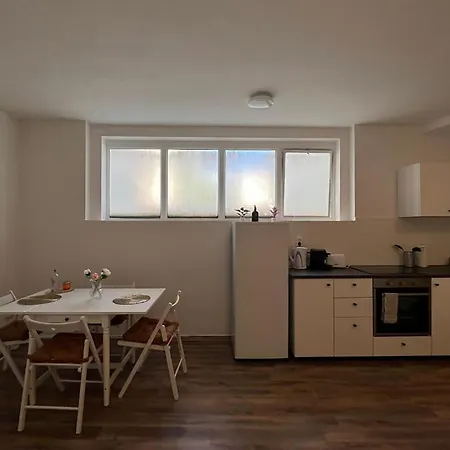 Spacious In Cologne, Near The Cathedral Апартаменты *