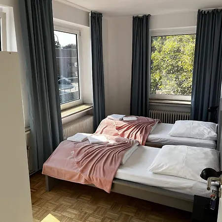 Spacious In Cologne, Near The Cathedral