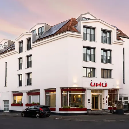 Uhu Garni 3* Cologne