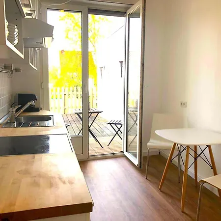 Gemuetliches Mit 2 Schlaf- Und 2 Badezimmern Balkon Colonia