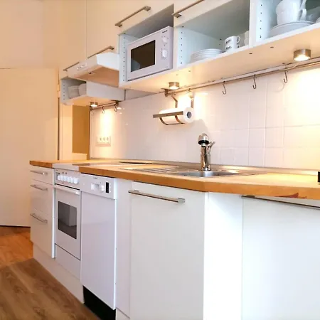 Gemuetliches Mit 2 Schlaf- Und 2 Badezimmern Balkon Colonia