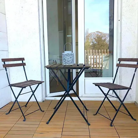 Apartamento Gemuetliches Mit 2 Schlaf- Und 2 Badezimmern Balkon