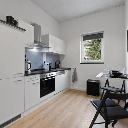 Apartment Modern Und Kinderfreundlich, 3km Zu Messe, Airport Koeln-bonn Köln