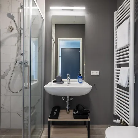 Apartahotel Ehrenfeld 4*