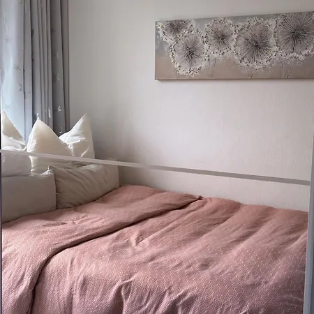 Apartment Modern Two-bedroom With Balcony In Cologne