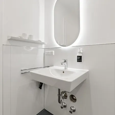 Cozy Premium With Free Parking! New! 아파트