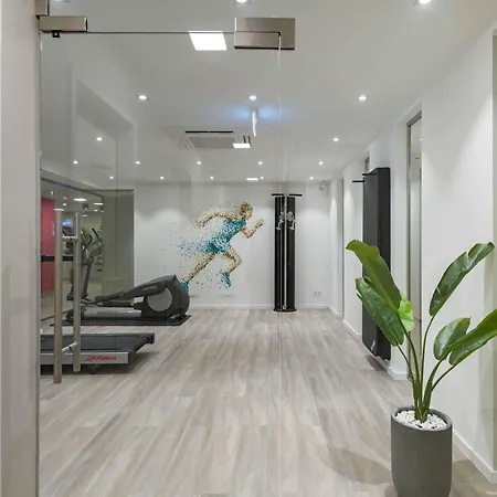 酒店 美居科隆贝佛斯特拉瑟酒店