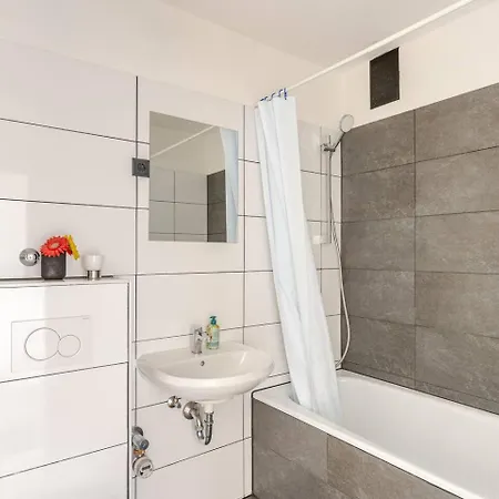 Mit Flair Koeln-messenaehe Appartement