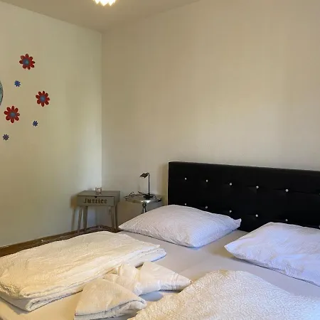 Apartamento 5 At Cathedral Colónia