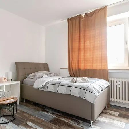 Charming Messenaehe Apartamento Colonia