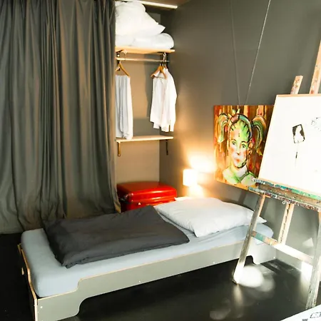 In Atelierwohnung Kwatera prywatna