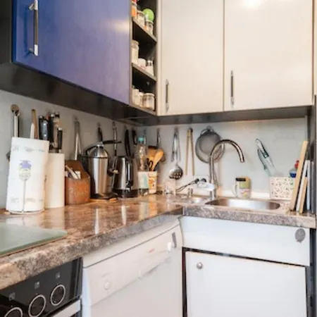 A Neat Cozy In Appartement