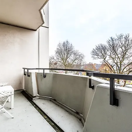 Daire Work And Koeln Ostheim *