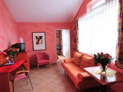 Mado 4* Colonia
