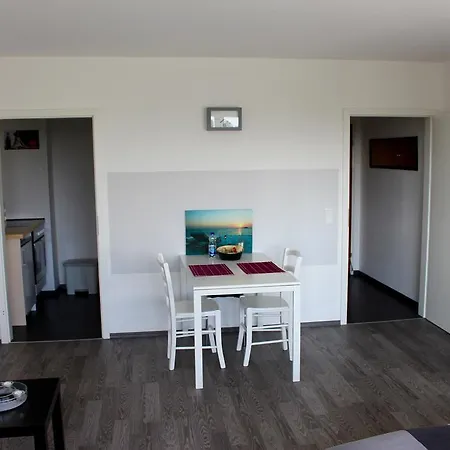 Apartament Sartison *