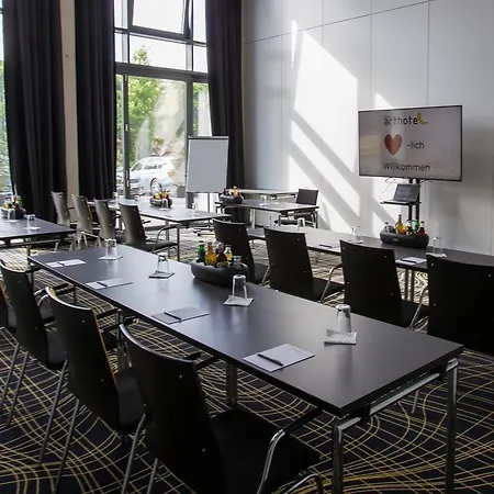 Hotel Euronova Arthotel 4*