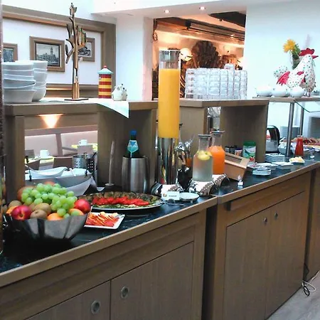 Hotel Triton II Кёльн