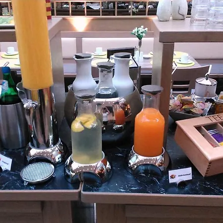 Hotel Triton II Гостевой дом 3*