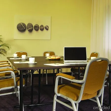 Friends Hotel