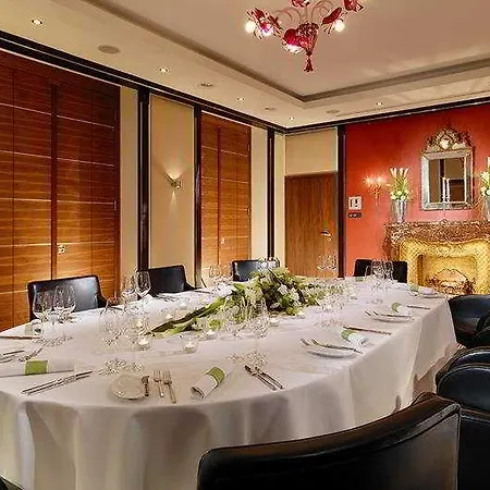 Dom Otel Köln