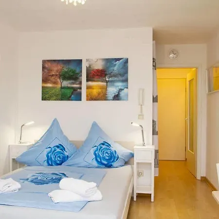 Hotel White 2*
