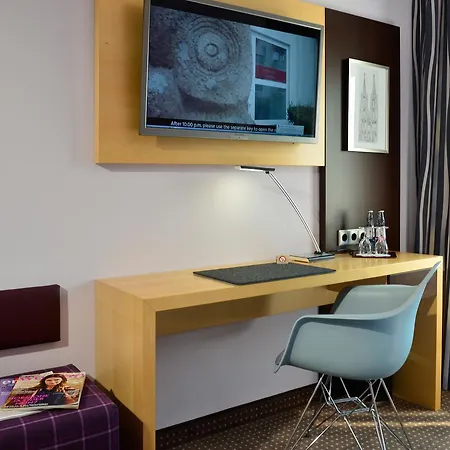 Uhu Garni Hotel 3*
