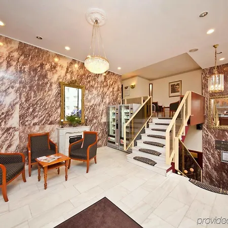 Leonet Hotel
