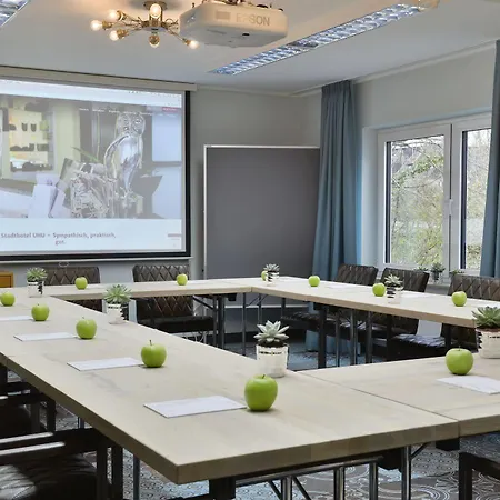 Hotel Uhu Garni Cologne