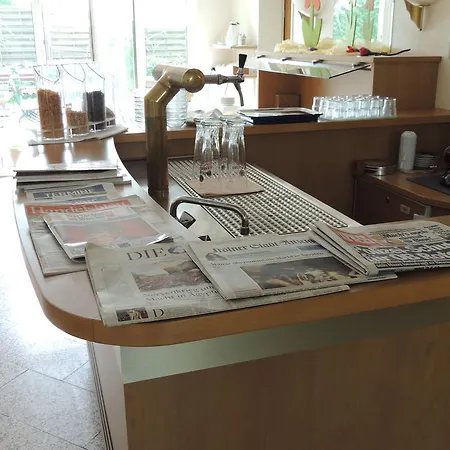 Airport Businesshotel Szálloda Köln