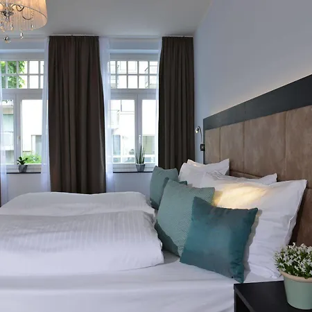 Hotel Uhu Gaestehaus Superior Cologne