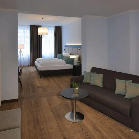 Uhu Gaestehaus Superior Hotel Cologne