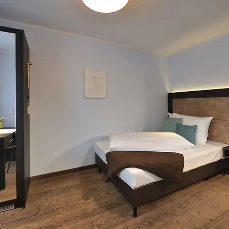 Hotel Uhu Gaestehaus Superior Cologne
