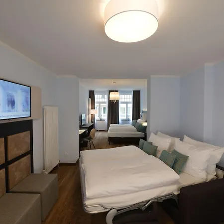 Uhu Gaestehaus Superior Hotel